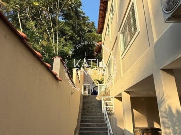 Casa de Alto Padrão no Condomínio Passaredo – 1000m² de Exclusividade na Taquara10