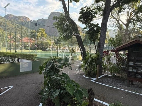 Casa de Alto Padrão no Condomínio Passaredo – 1000m² de Exclusividade na Taquara37