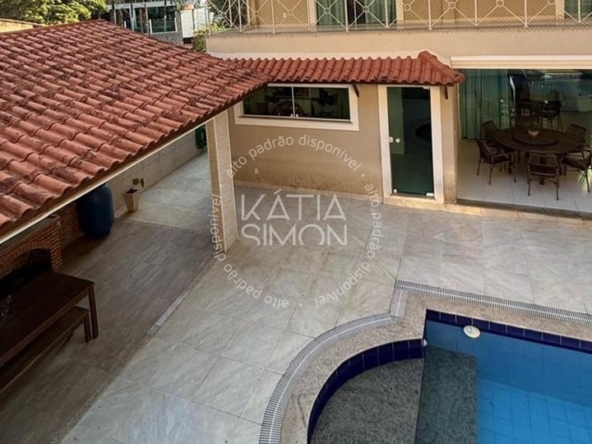 Casa de Alto Padrão no Condomínio Passaredo – 1000m² de Exclusividade na Taquara4