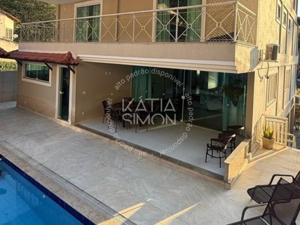 Casa de Alto Padrão no Condomínio Passaredo – 1000m² de Exclusividade na Taquara7