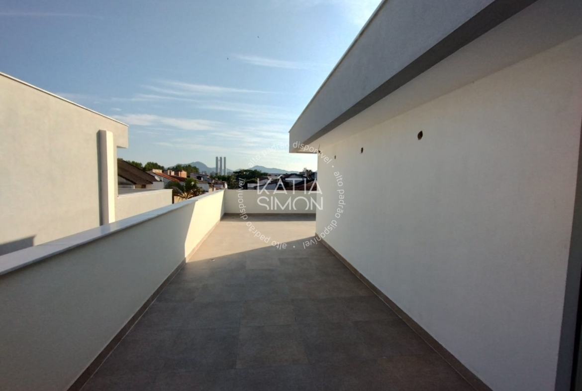 Casa de Luxo à Venda no Recreio dos Bandeirantes – 330m² com Piscina Privativa e Varanda Gourmet11
