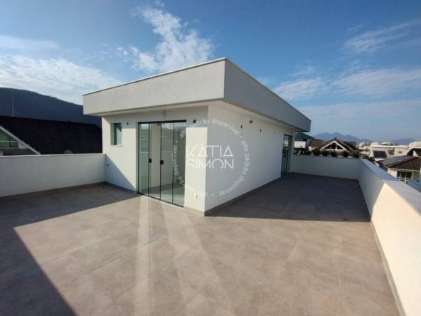 Casa de Luxo à Venda no Recreio dos Bandeirantes – 330m² com Piscina Privativa e Varanda Gourmet13