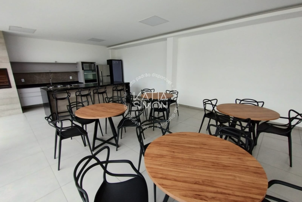 Casa de Luxo à Venda no Recreio dos Bandeirantes – 330m² com Piscina Privativa e Varanda Gourmet14