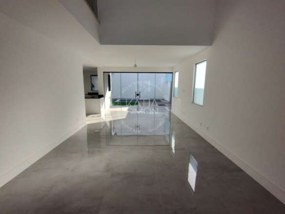 Casa de Luxo à Venda no Recreio dos Bandeirantes – 330m² com Piscina Privativa e Varanda Gourmet2