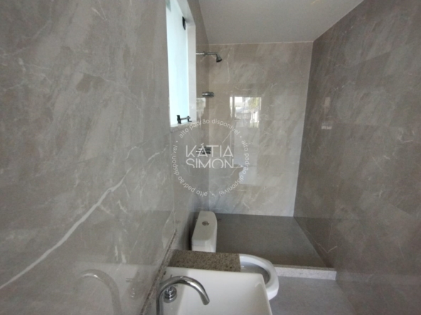 Casa de Luxo à Venda no Recreio dos Bandeirantes – 330m² com Piscina Privativa e Varanda Gourmet6