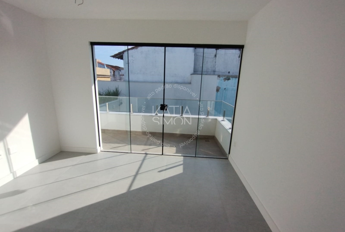 Casa de Luxo à Venda no Recreio dos Bandeirantes – 330m² com Piscina Privativa e Varanda Gourmet9